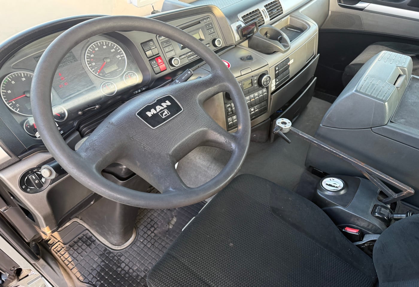 MOTO6625_2822123 vehicle image