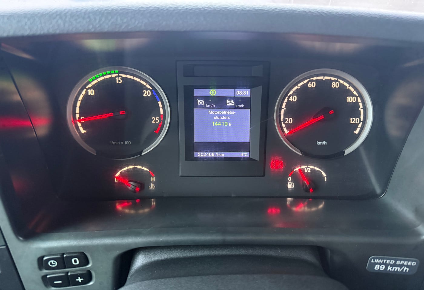 MOTO6625_2822124 vehicle image