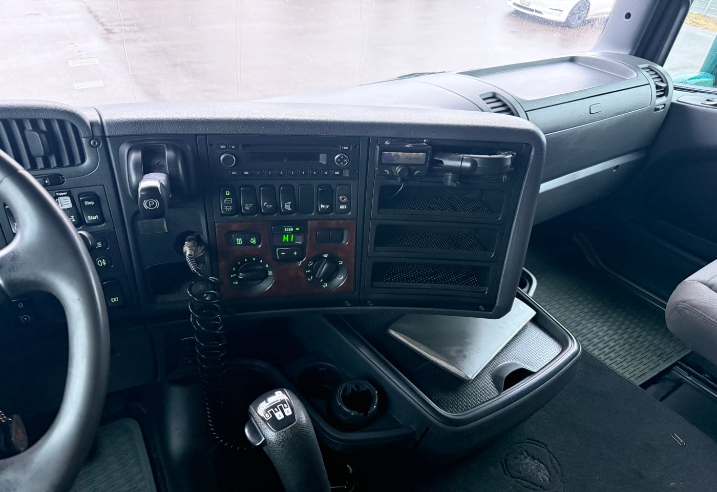 MOTO6625_2822124 vehicle image