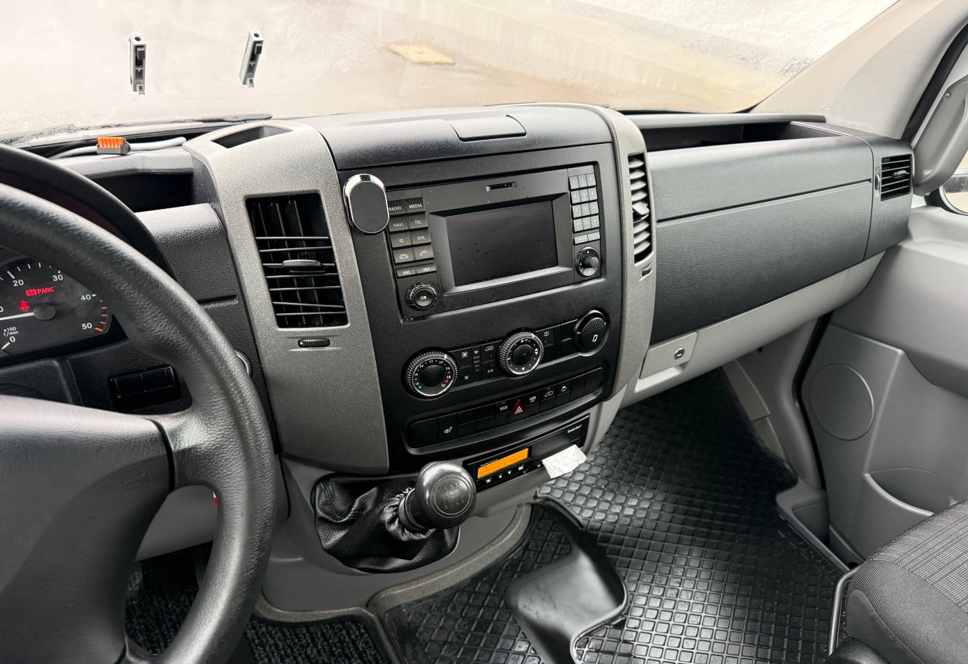 MOTO6625_2822415 vehicle image