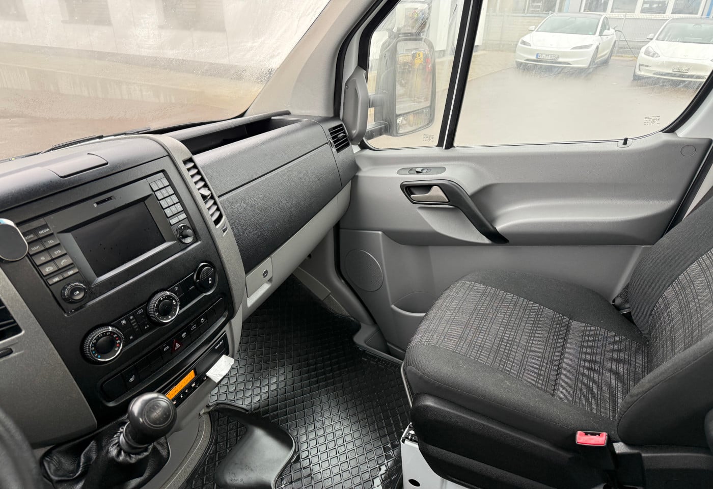 MOTO6625_2822415 vehicle image