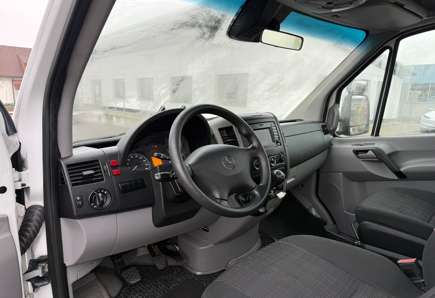 MOTO6625_2822415 vehicle image