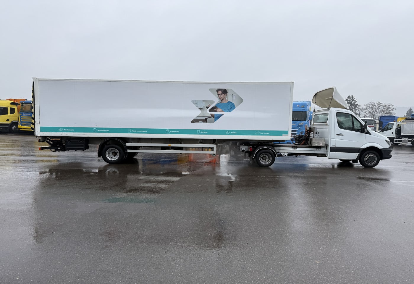 MOTO6625_2822415 vehicle image