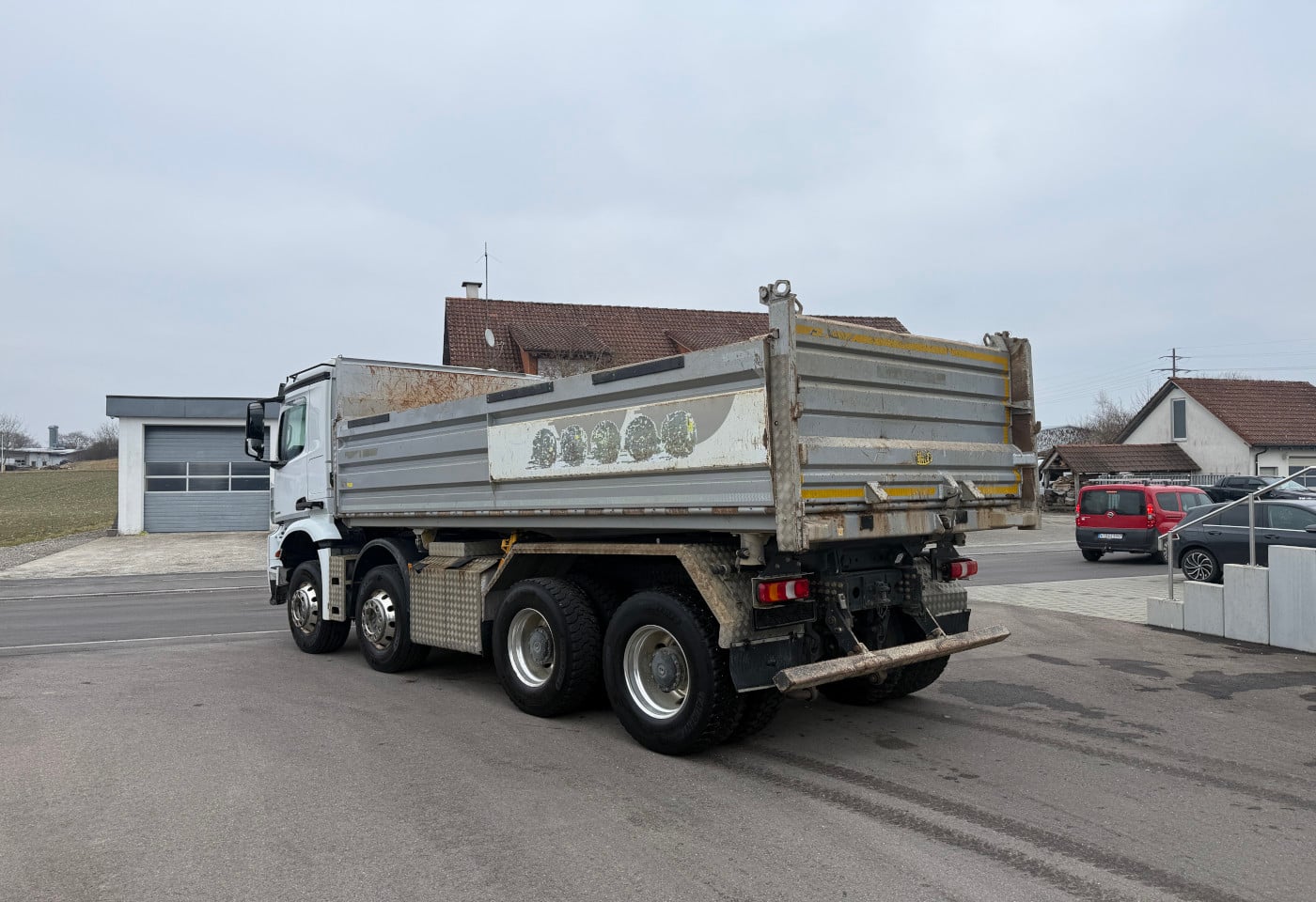 MOTO6625_2824299 vehicle image