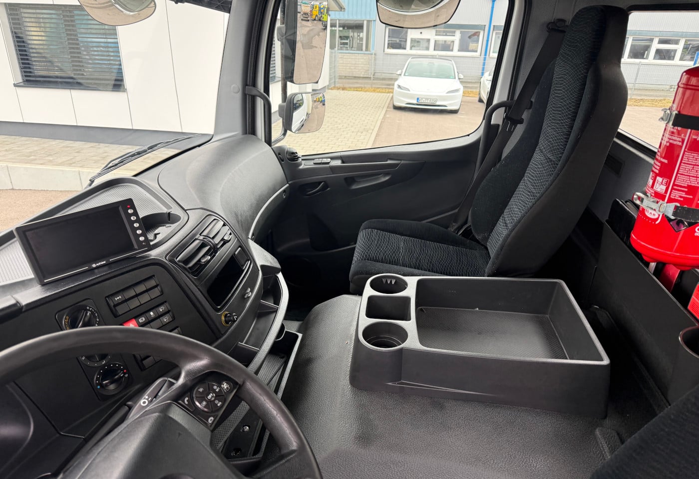 MOTO6625_2824010 vehicle image