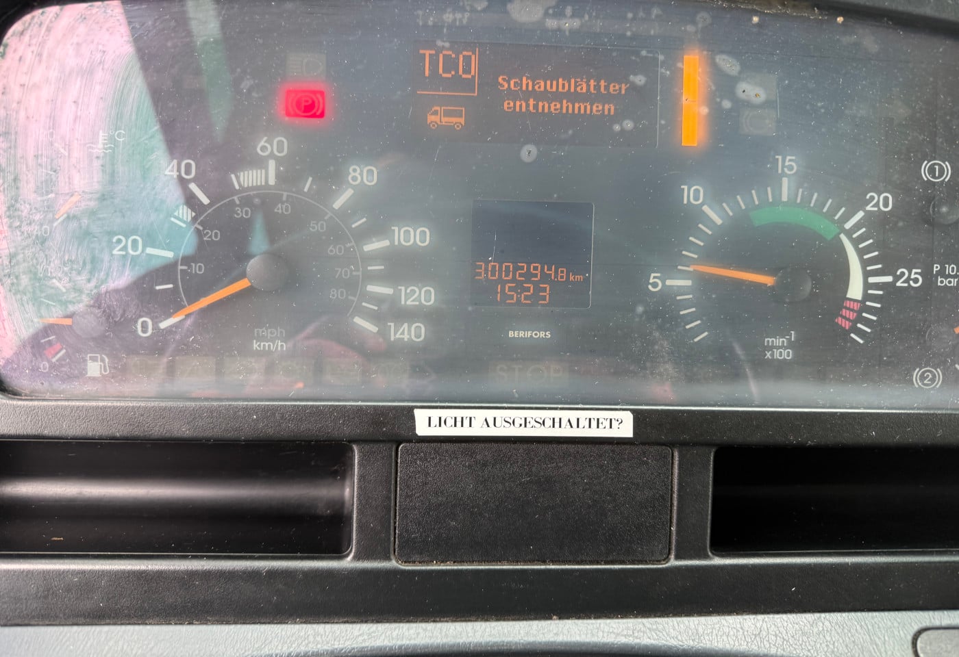 MOTO6625_2824300 vehicle image