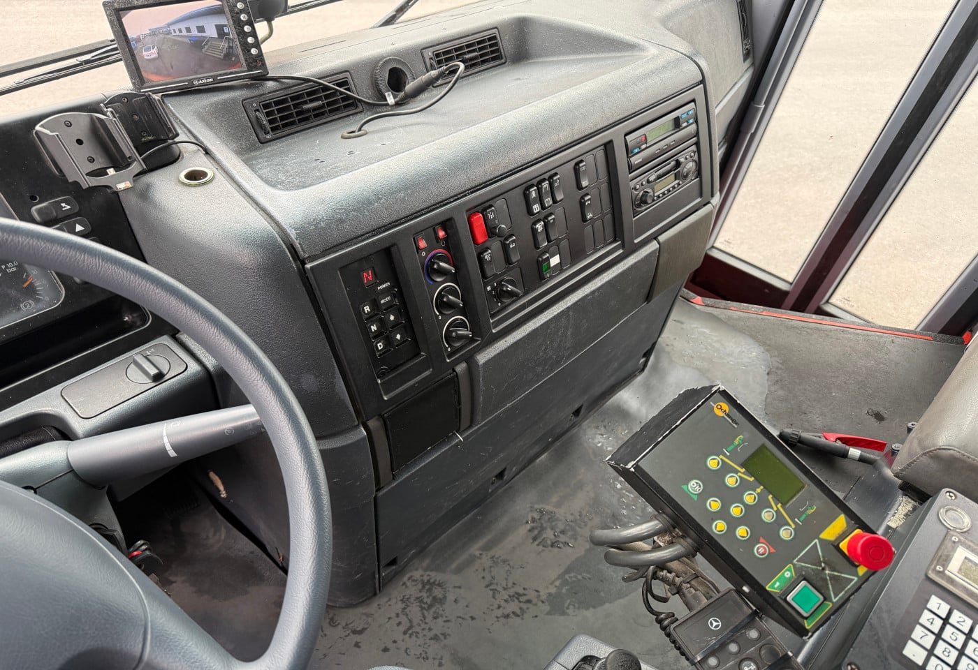 MOTO6625_2824300 vehicle image