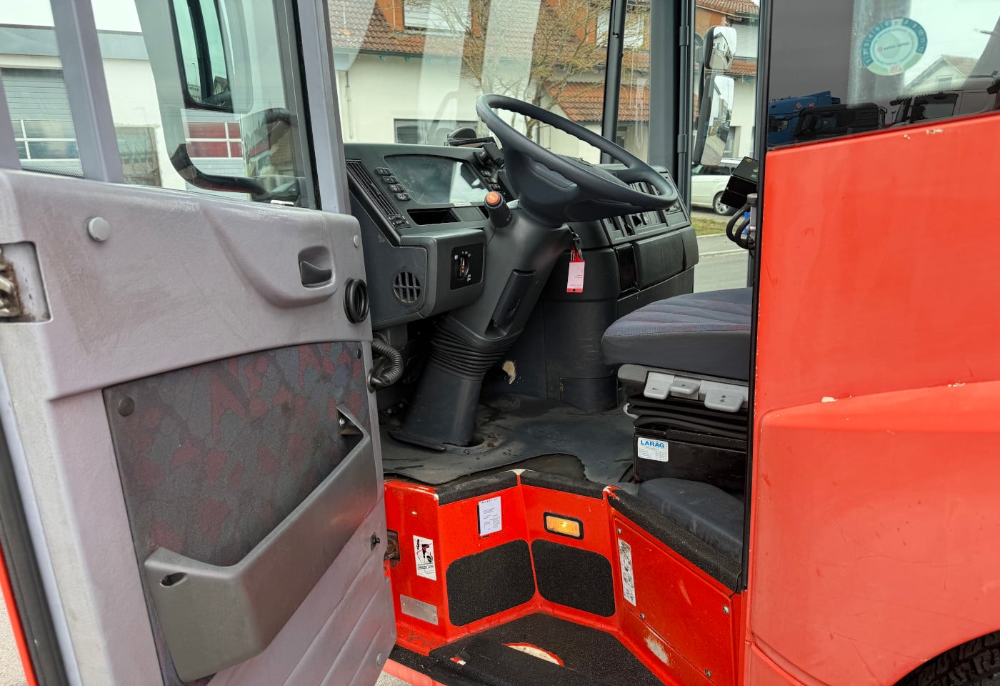 MOTO6625_2824300 vehicle image