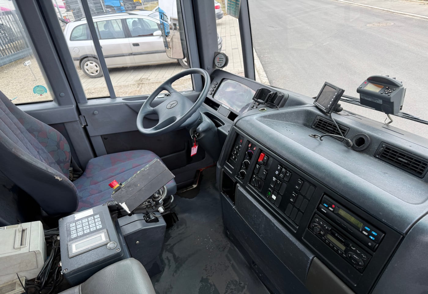 MOTO6625_2824300 vehicle image