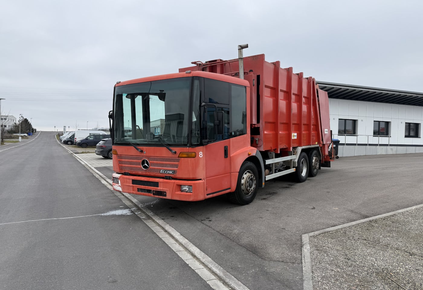 MOTO6625_2824300 vehicle image