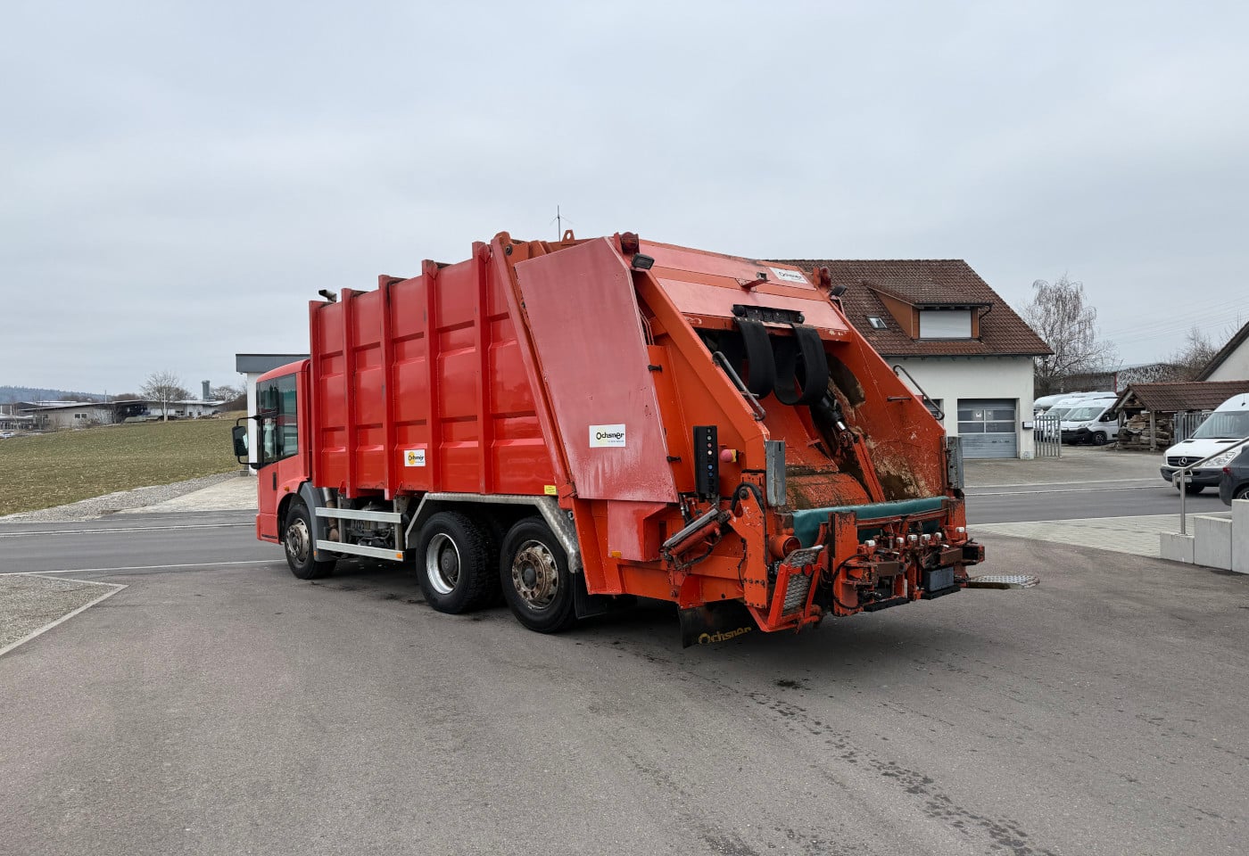 MOTO6625_2824300 vehicle image