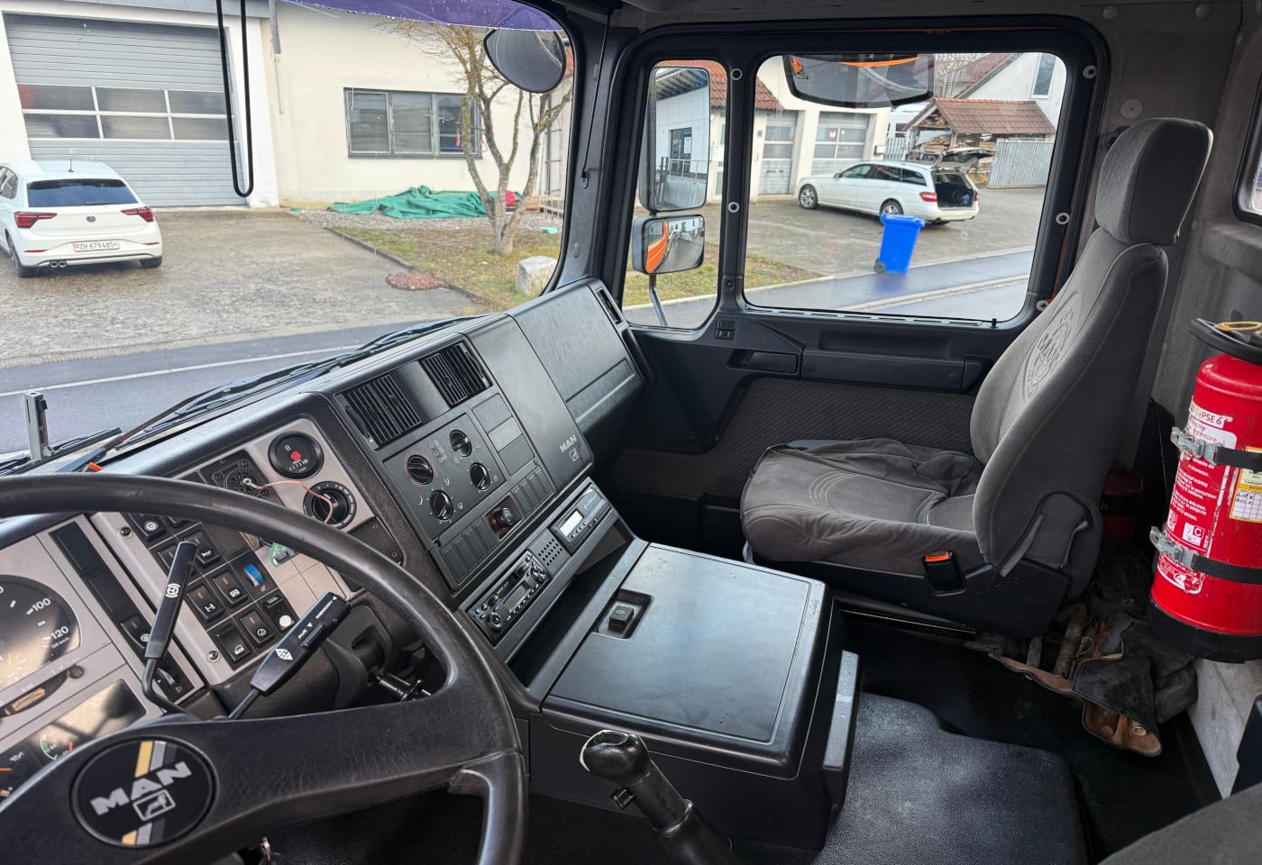 MOTO6625_2824882 vehicle image