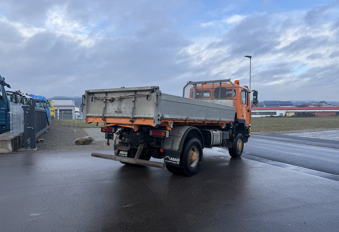 MOTO6625_2824882 vehicle image