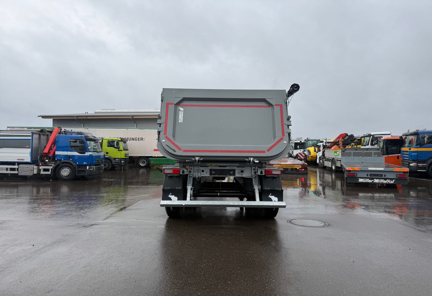 MOTO6625_2825635 vehicle image