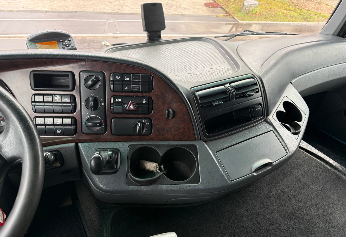 MOTO6625_2825636 vehicle image