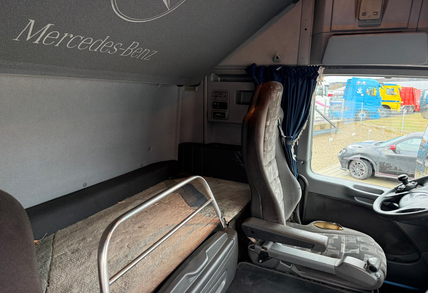 MOTO6625_2825636 vehicle image