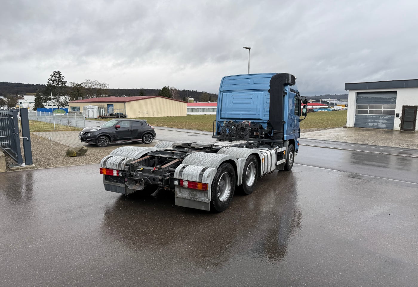 MOTO6625_2825636 vehicle image