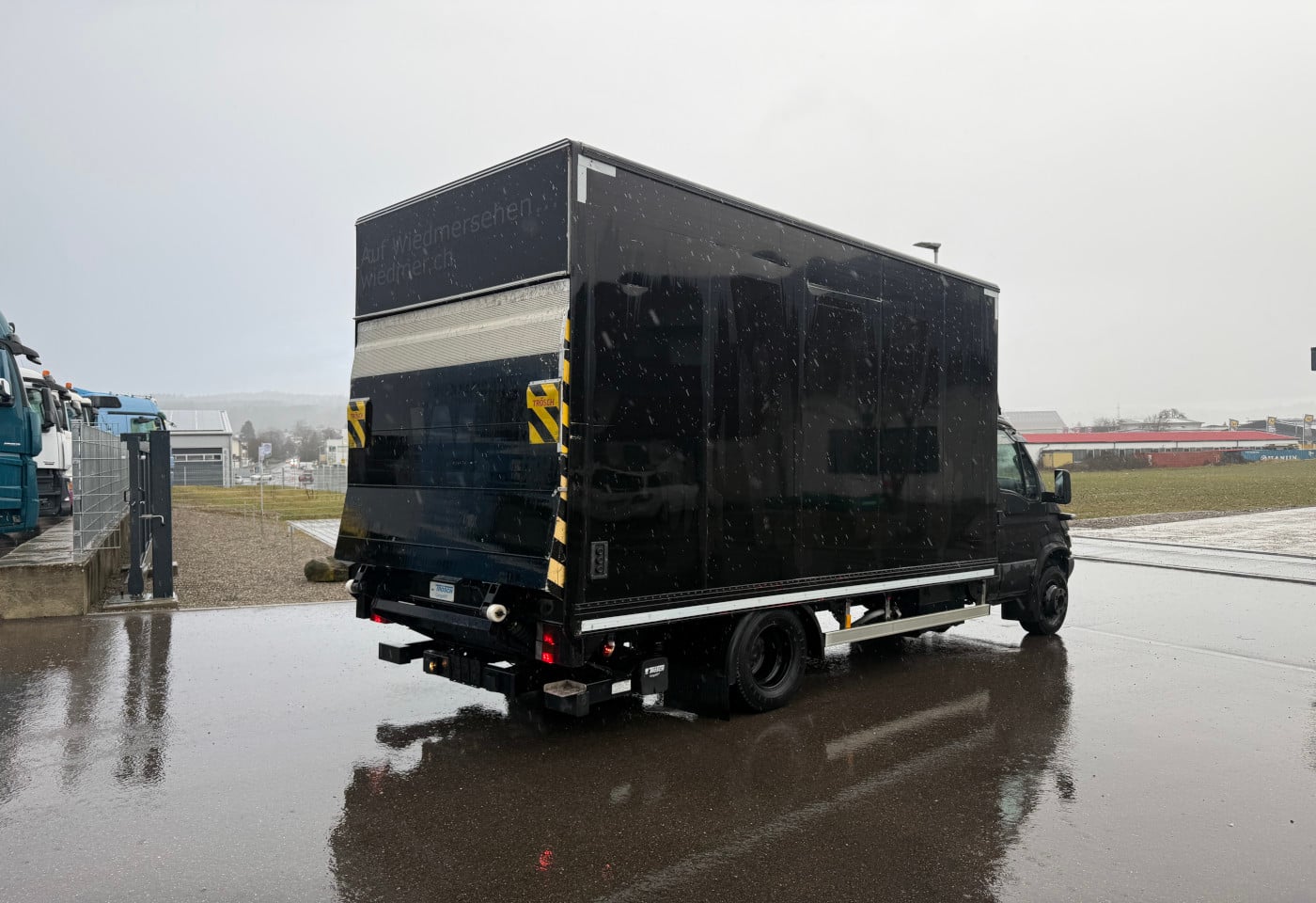 MOTO6625_2826225 vehicle image