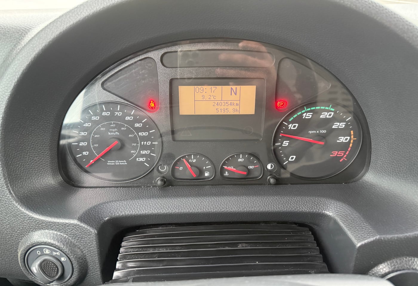 MOTO6625_2826662 vehicle image