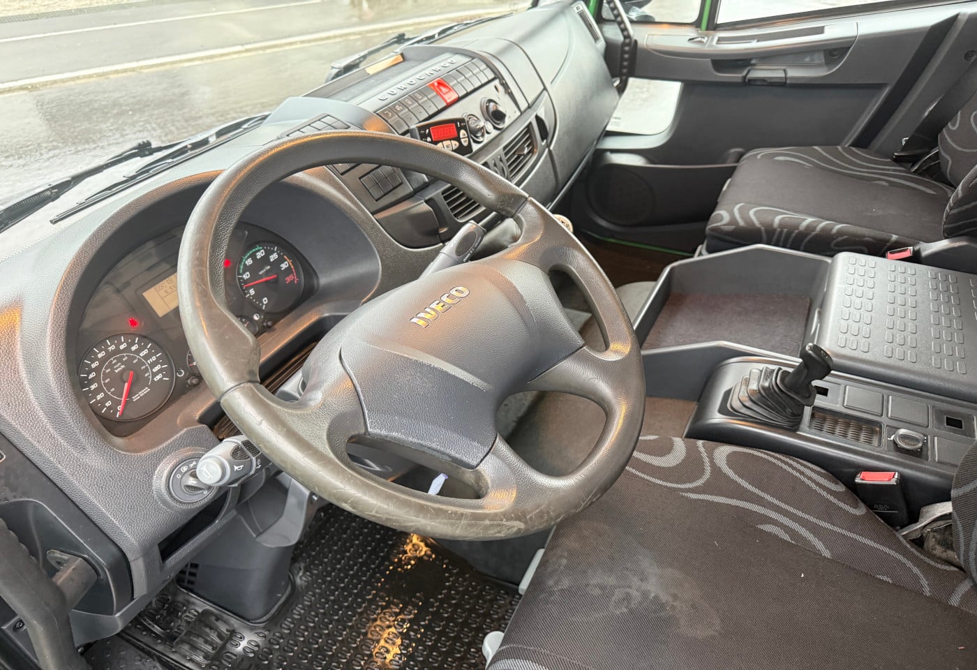 MOTO6625_2826662 vehicle image