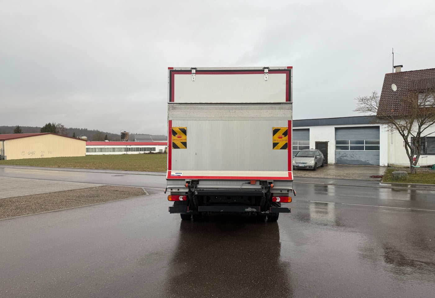 MOTO6625_2826662 vehicle image