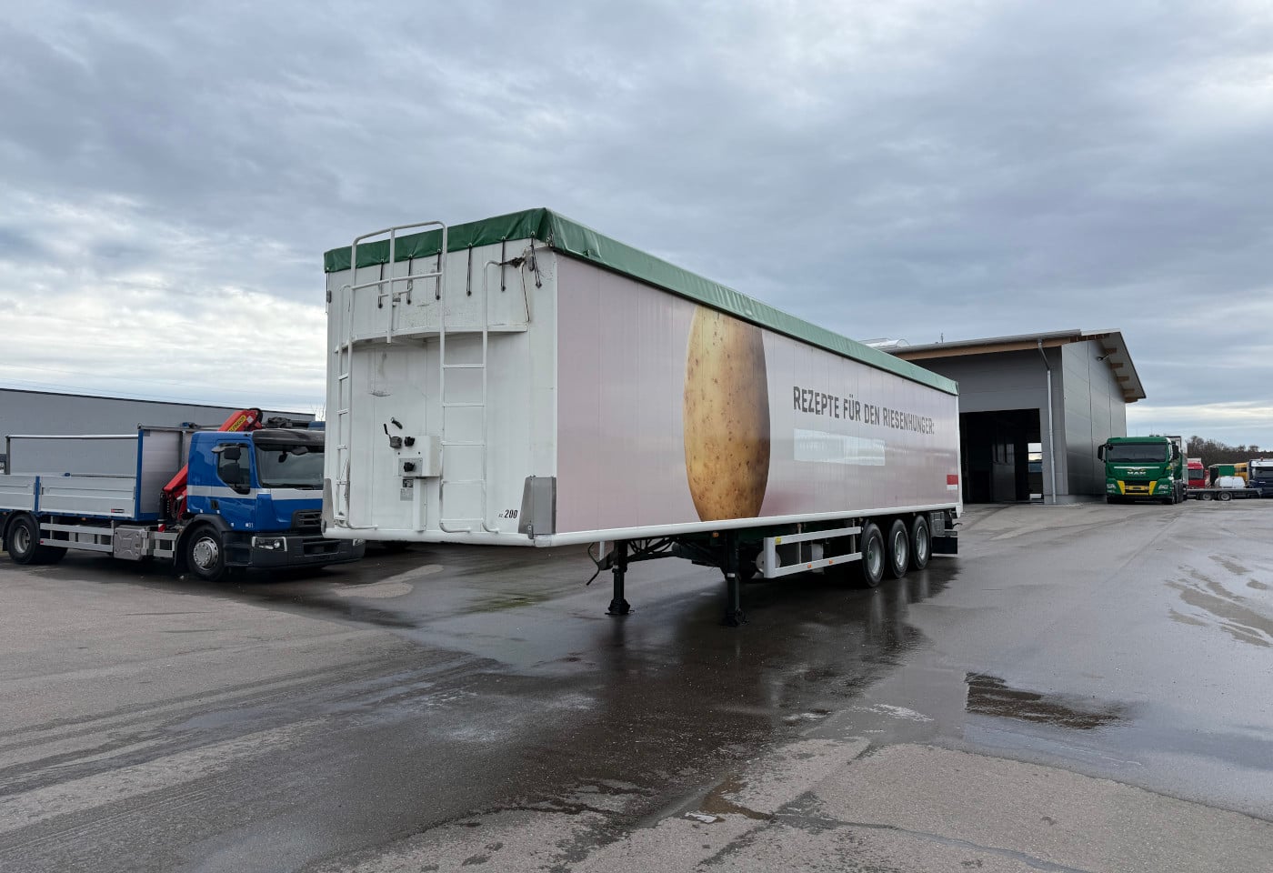 MOTO6625_2827046 vehicle image