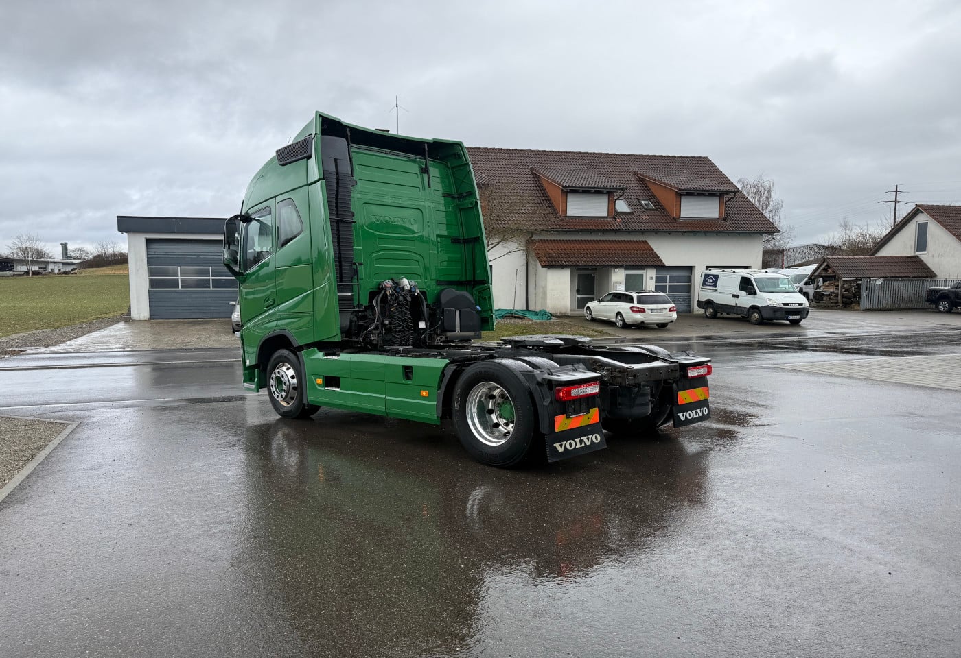 MOTO6625_2829194 vehicle image