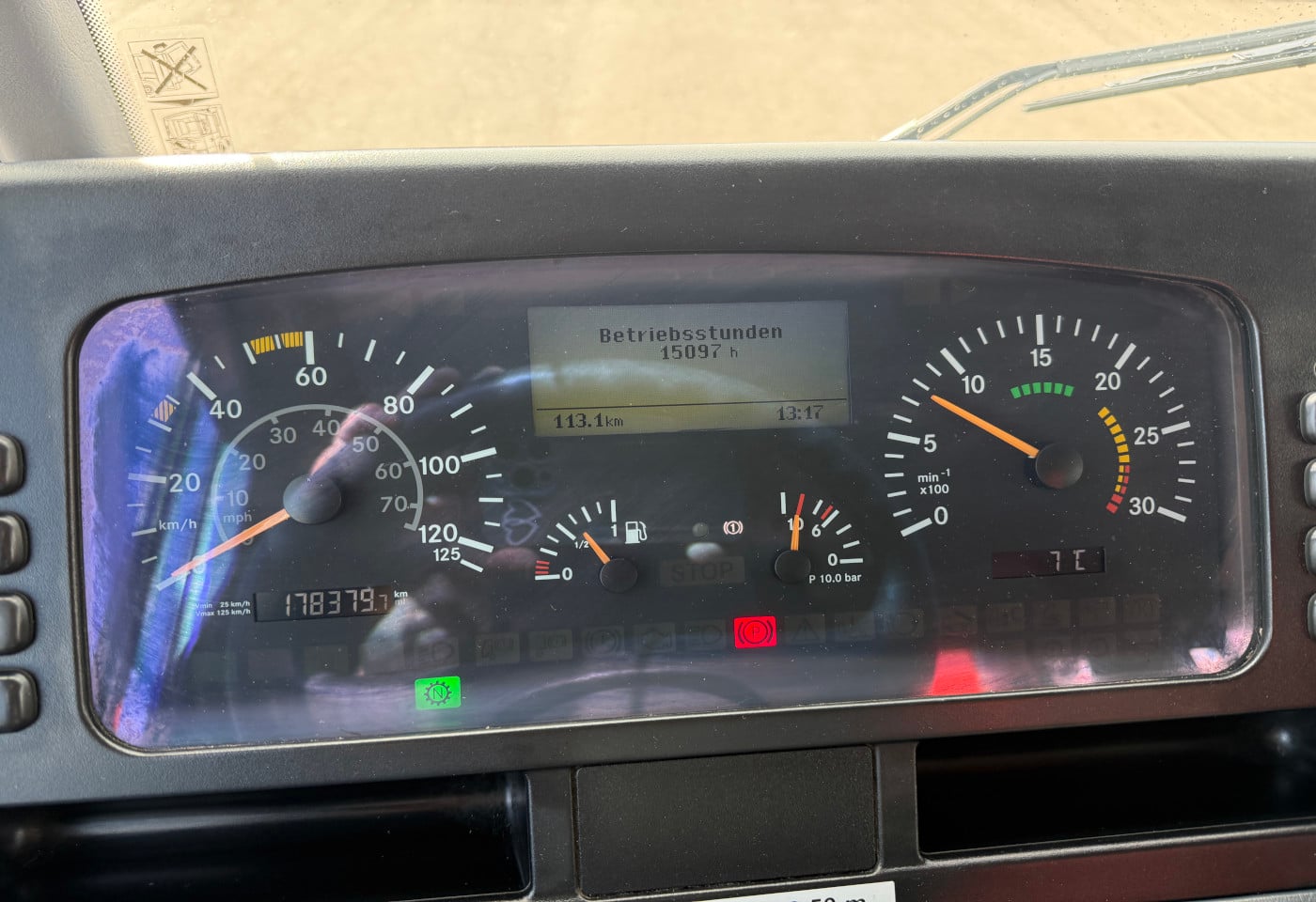 MOTO6625_2885236 vehicle image