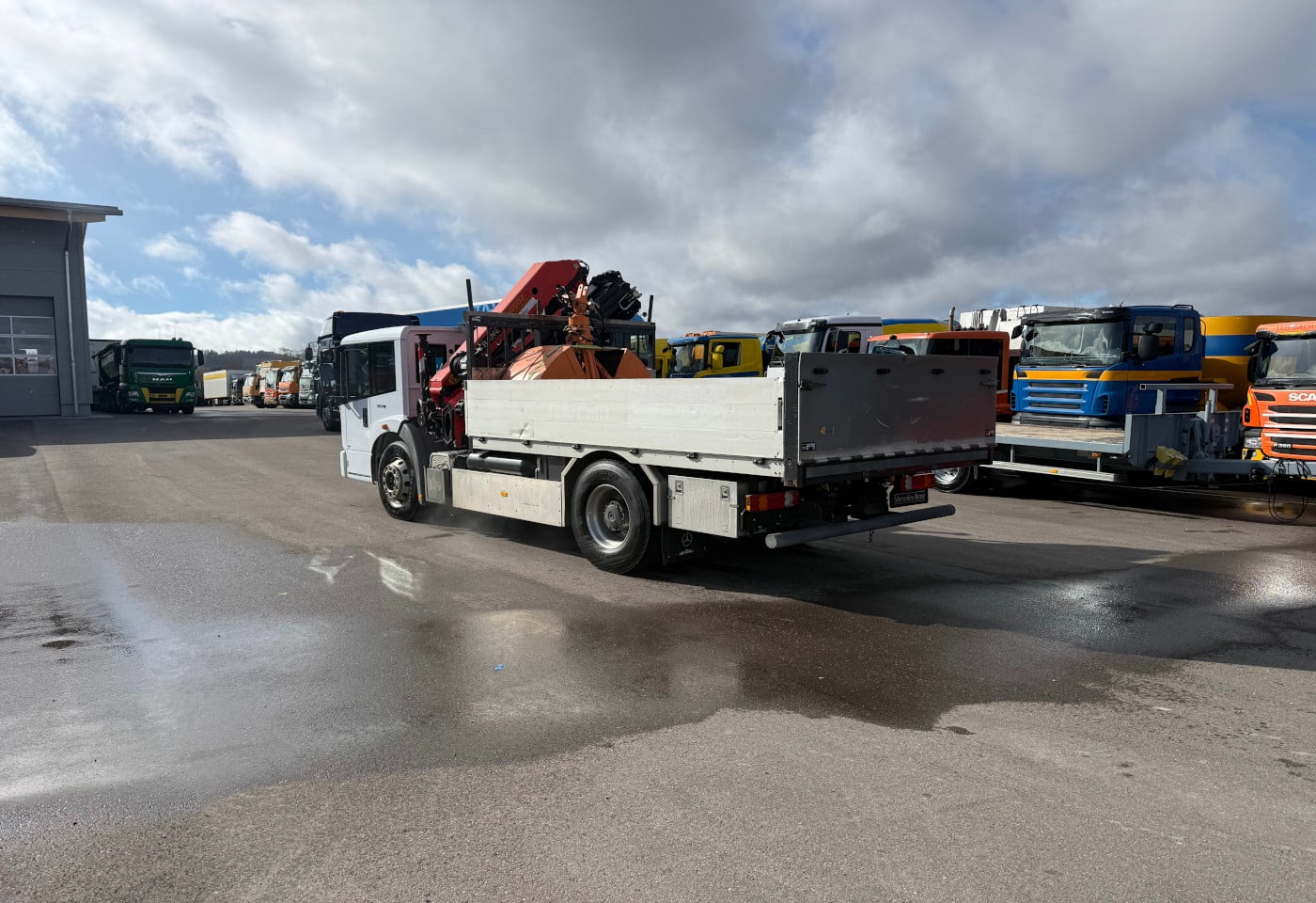 MOTO6625_2830246 vehicle image