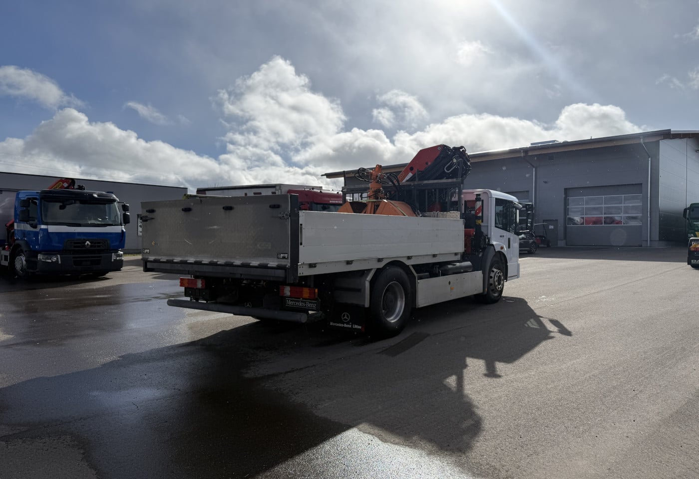 MOTO6625_2830246 vehicle image