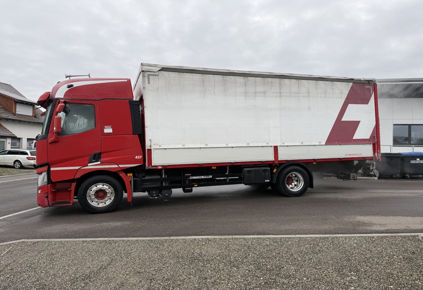 MOTO6625_2830296 vehicle image