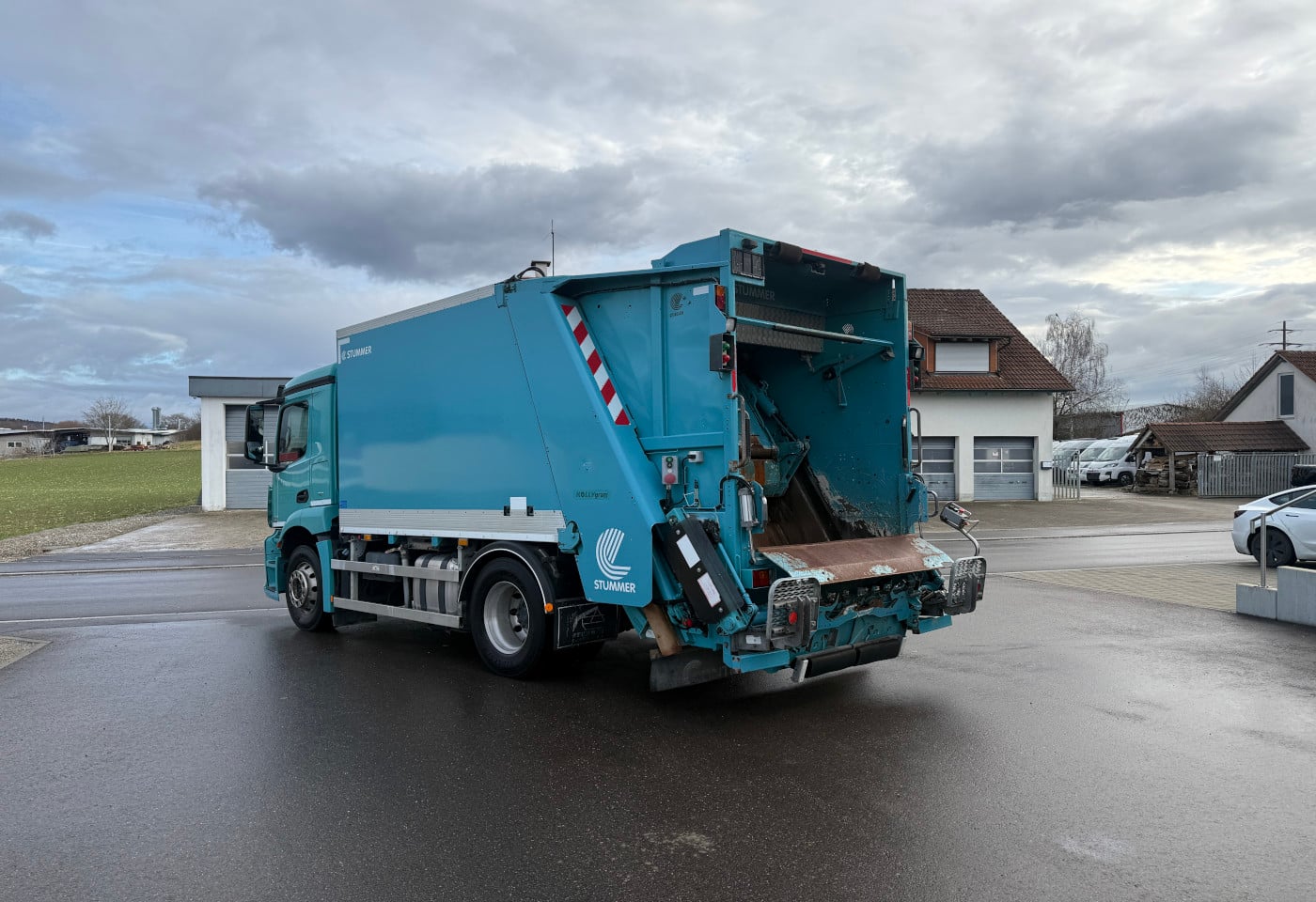 MOTO6625_2833823 vehicle image