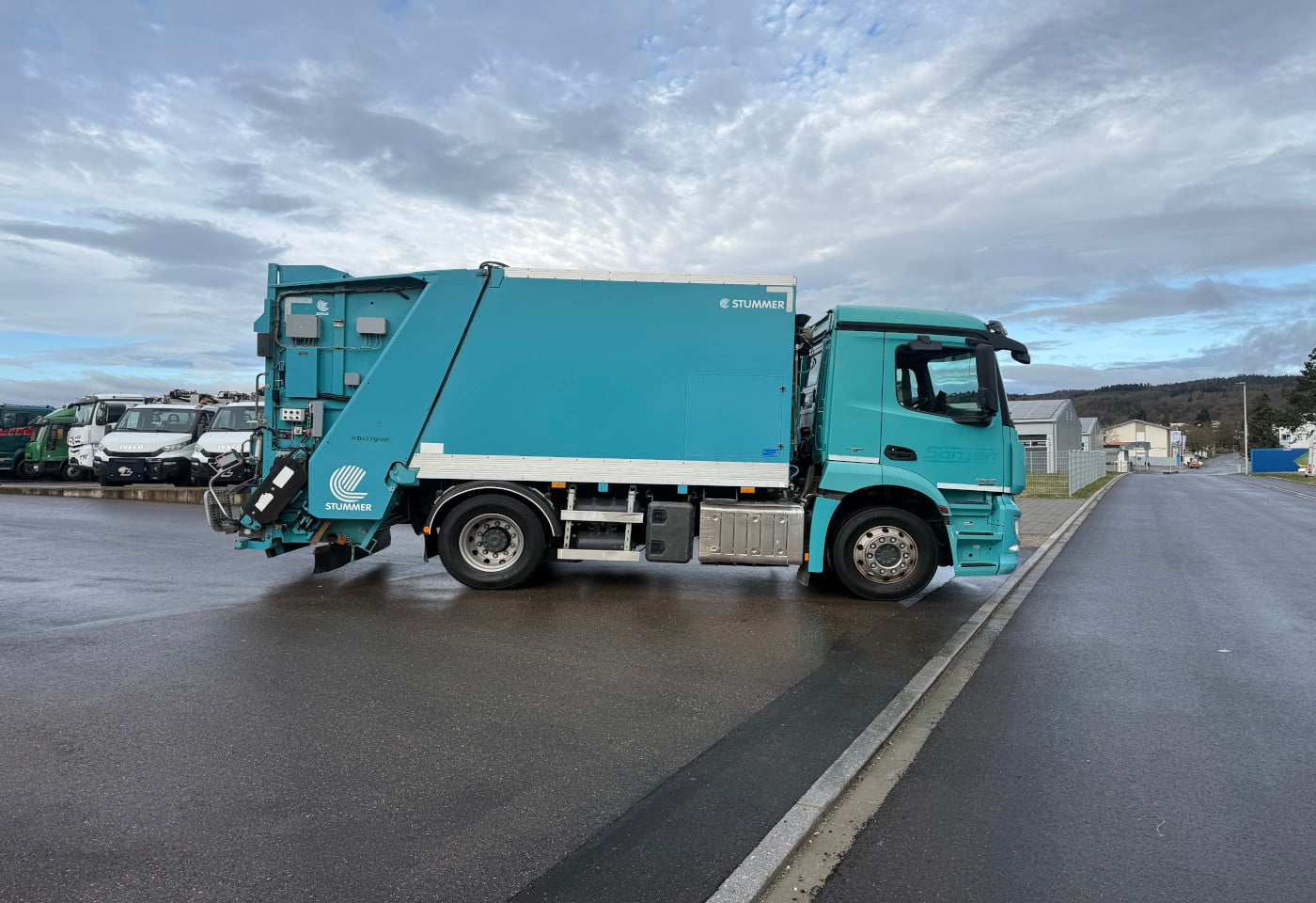 MOTO6625_2833823 vehicle image