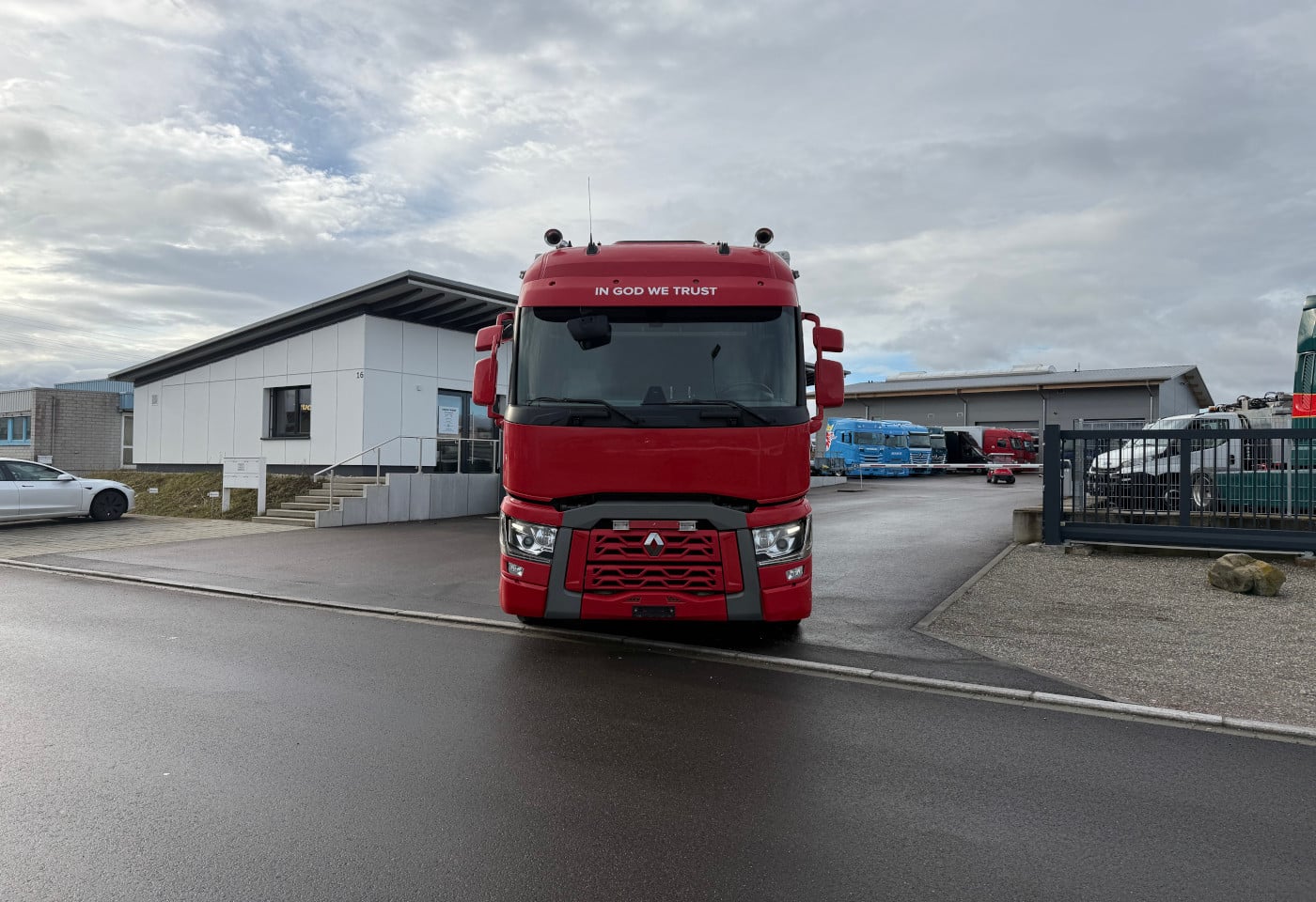 MOTO6625_2833726 vehicle image