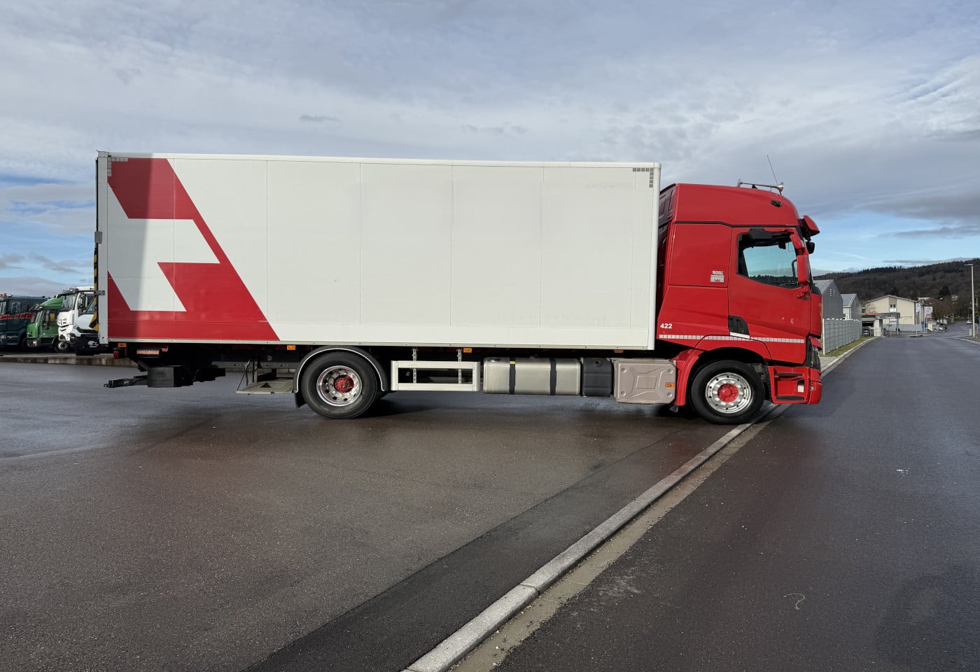 MOTO6625_2833726 vehicle image