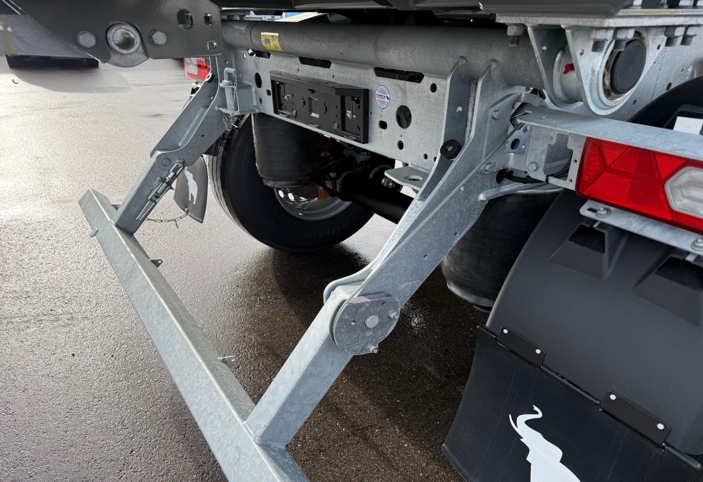 MOTO6625_2834159 vehicle image