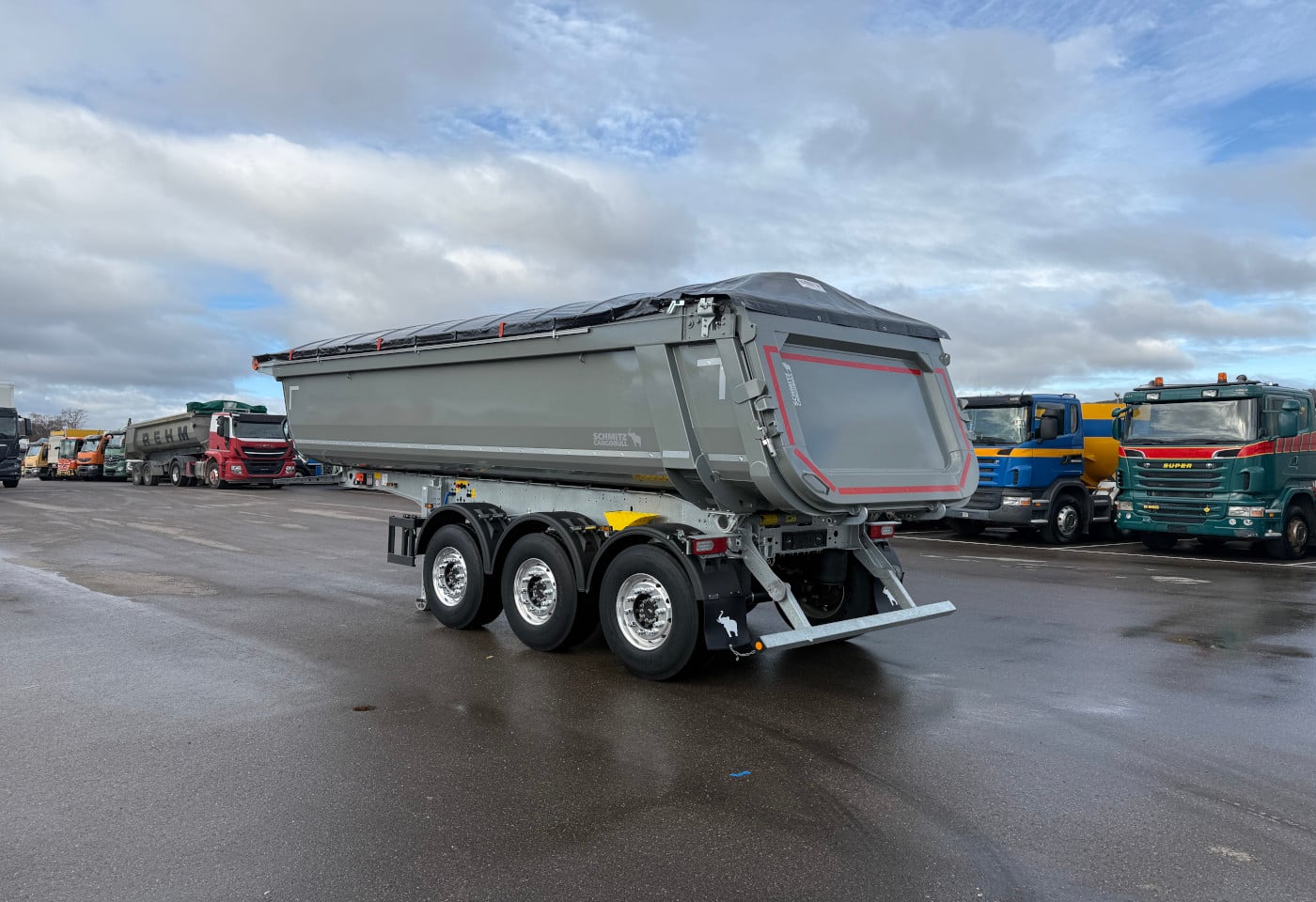 MOTO6625_2834160 vehicle image