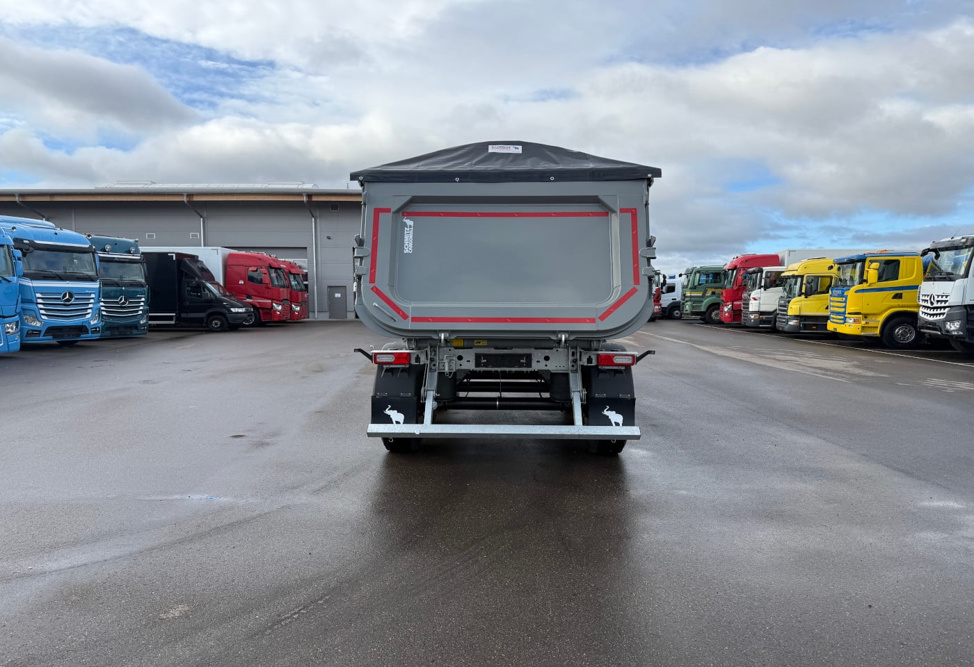 MOTO6625_2834160 vehicle image