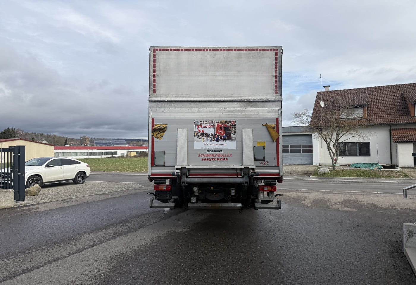 MOTO6625_2834335 vehicle image