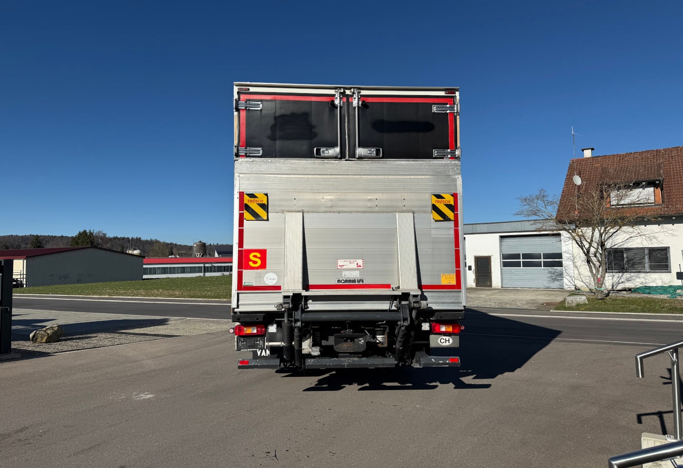 MOTO6625_2835006 vehicle image