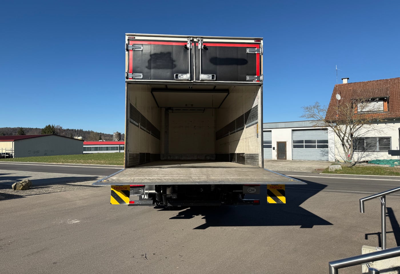 MOTO6625_2835006 vehicle image