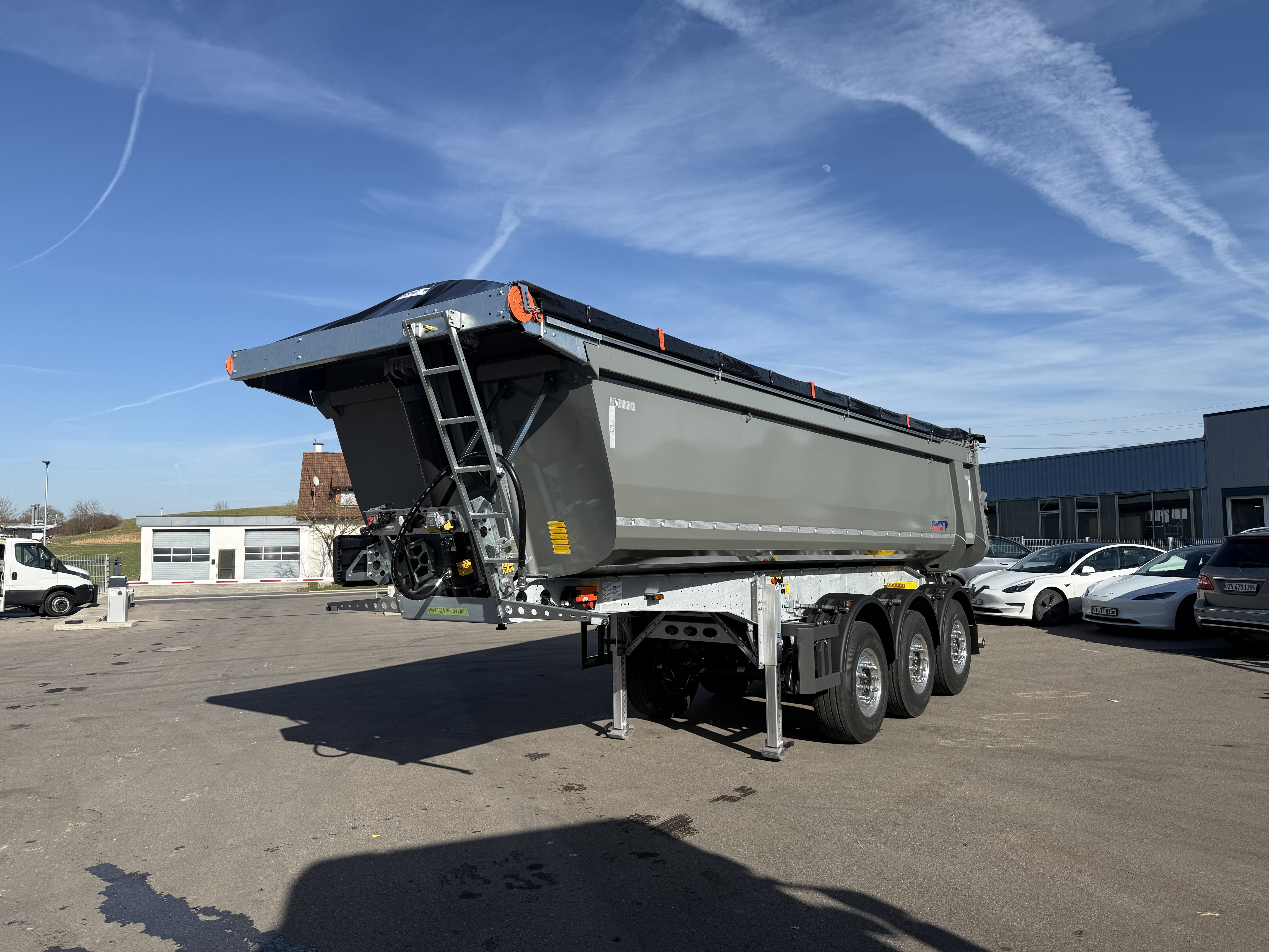 MOTO6625_2835225 vehicle image