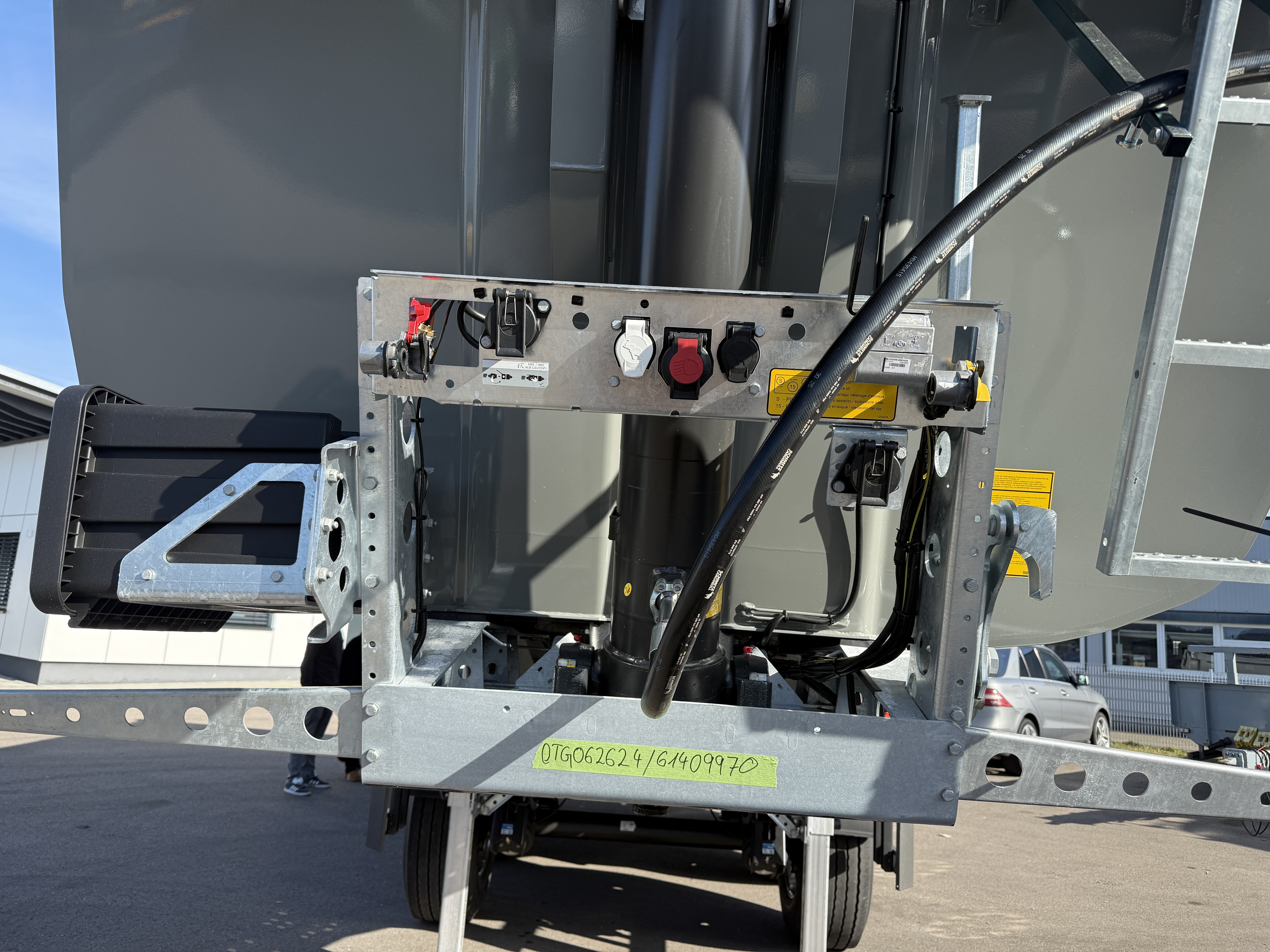 MOTO6625_2835225 vehicle image