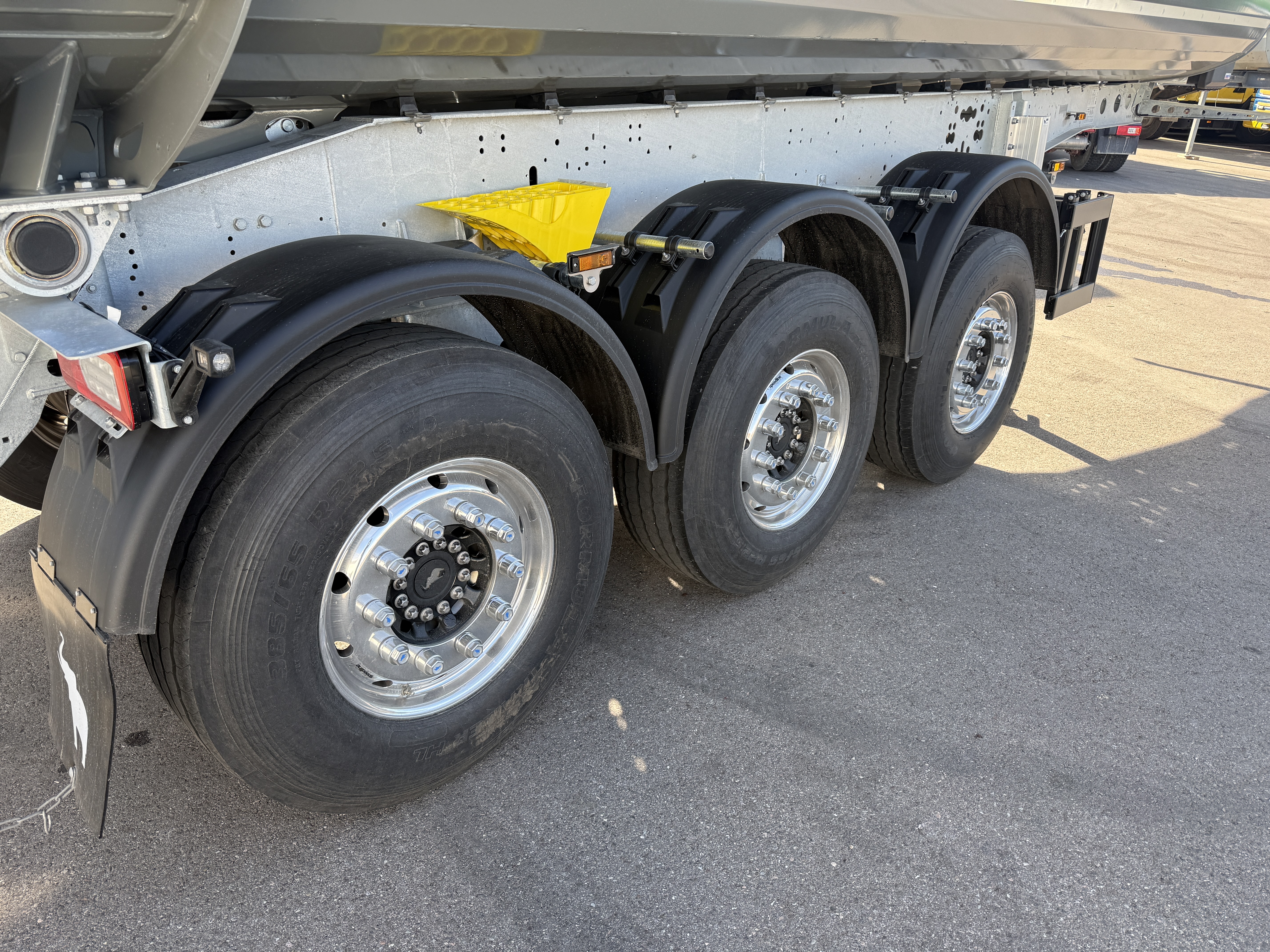 MOTO6625_2835225 vehicle image