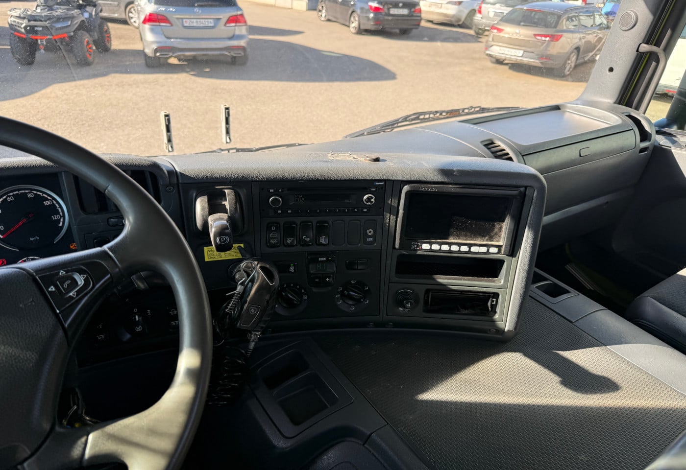 MOTO6625_2836122 vehicle image