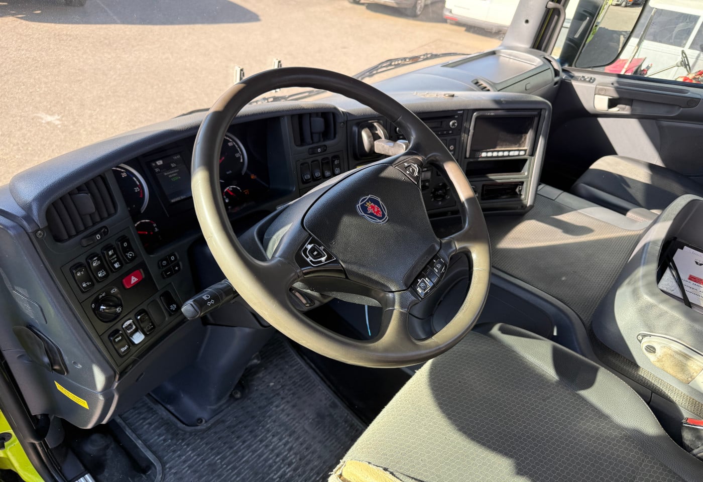 MOTO6625_2836122 vehicle image