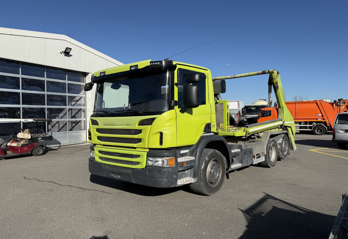 MOTO6625_2836122 vehicle image