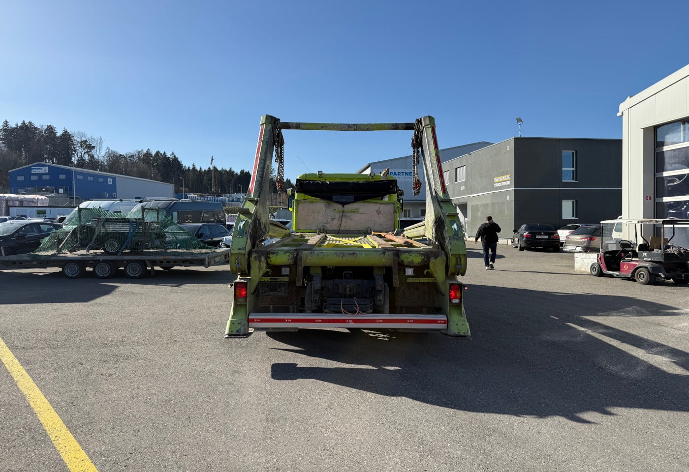 MOTO6625_2836122 vehicle image