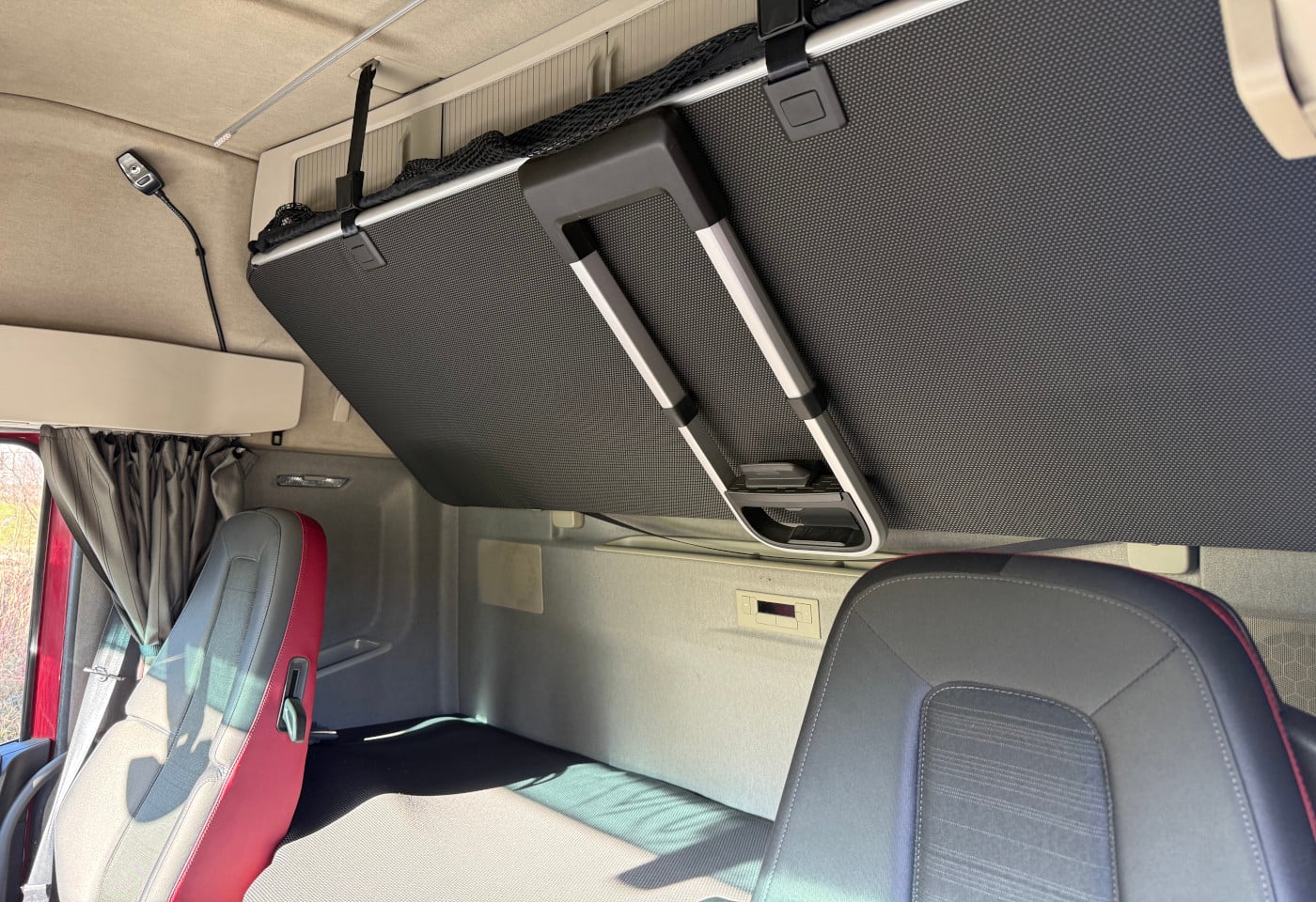 MOTO6625_2836124 vehicle image