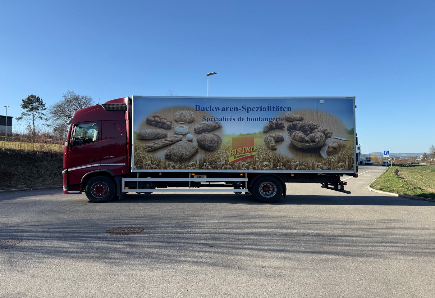 MOTO6625_2836124 vehicle image